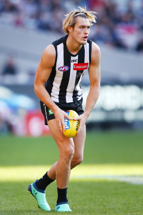 Darcy Moore has been the focus of a lot of media attention in recent weeks, as the Magpies have struggled and Nathan Buckley moved him forward against the Eagles. This move didn't work, as Jack Darling's four goals in Q2 busted open that game while the bloke who would normally have been standing him was getting chilblains up the other end. Of course the problem at Collingwood is the cattle in the midfield, not Moore, but what if you're a fantasy owner of him? He is quality at either end and attracts the footy, so you probably have to ride the bumps with a grin.