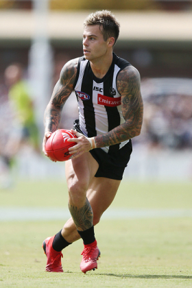 Jamie Elliott is the last man standing in a Collingwood forward line that used to be filled with high-quality small forwards. Jaidyn Stephenson went to North Melbourne and Jordan De Goey has graduated to the midfield, leaving Elliott to stay deep. It's not as if Elliott wouldn't be handy upfield, it's just that he lacks the tank to do it consistently. This limits his usage in fantasy competitions, as you can never quite tell when he's going to bob up with a bag of goals and his floor is way below that required for startability in draft leagues. A fantasy flier only at this point.