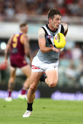 Zak Butters has joined the Port Adelaide midfield rotation to begin 22 and delivered a very solid fantasy result for his many owners in round 1. That score survived an in-game injury to Robbie Gray, with Connor Rozee and Sam Powell-Pepper filing out the front six it appears the plan at the moment is to keep him in the engine room. Perhaps the best indicator is that he put up big numbers without hitting the scoreboard, which had previously been the catalyst for his occasional monster games in his previous role. He is a big candidate for top six fantasy forwards this year.