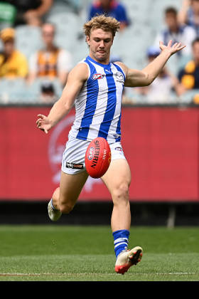 Jason Horne-Francis is in countless fantasy teams as the #1 draft pick and brightest footy prospect for a generation, with powers of impact and accumulation rarely seen in junior ranks. In the seniors at North Melbourne for his first game, he was used off a half forward flank, which is a well-worn path for draftee midfielders to ease them in to the rough and tumble of playing against adult bodies. As he is not going to be on-ball and North's midfield can tend to get smashed when not playing Hawthorn, fantasy coaches may experience some turbulence in his early scoring.