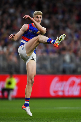 Tim English is one of a number of what you might call middle-aged rucks trying to knock off the grand old men of fantasy rucks in the current era. Brodie Grundy and Max Gawn have been the set-and-forget combo for a good five years now, though their starts to 2022 have some fantasy coaches looking elsewhere for value. English fits the modern mould of a ruckman who works hard around the ground to accumulate, albeit his work at stoppages ranges from poor to average. His scoring floor is low, but there is undeniable upside compared to the premium incumbents.