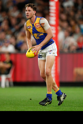 Jack Redden has quietly been one of the disappointments of the fantasy season so far. Those coaches who were looking for a bargain in draft leagues might have looked at the state of the West Coast club early in 2022 and thought that surely one of their senior midfielders, who had avoided the interrupted preparations of his peers, might have stepped up to a role in the engine room to help carry the team through its COVID-induced travails. However, he has been largely banished to a wing when in the team, a role to which he is obviously unsuited.