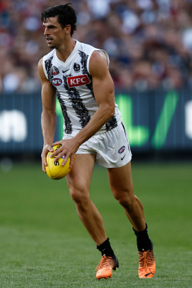 Scott Pendlebury has been asked to play a half back role for most of this season in his twilight, yet it was his return to midfield that sparked the Magpies to defeat the old enemy in last week's Anzac Day clash. Daily fantasy coaches will be keen to learn if this is a permanent reversion of Pendles' role or whether he will line up on a flank once again in the Gold Coast game today. He can score in any position, really, but his ceiling is certainly higher when starting in the pivot, even against the highly-rated Suns engine room.
