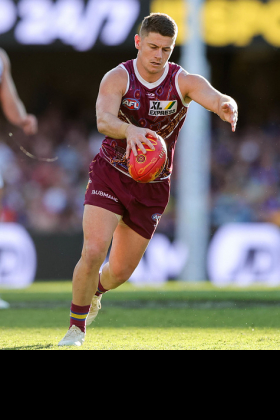 Dayne Zorko has struggled with injury this year, hobbling through entire games as he regained match fitness and under an injury cloud again this week. He spent much of the first half of the season coming off half back to protect him from the rough and tumble of the engine room, but in recent weeks he has reverted to his preferred role and restored his very high scoring ceiling. While his floor is still too low to make him an out and out premium he is very capable of a huge number on his day to make it worth your while... if he can maintain his body to round 23.