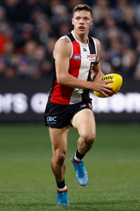 Marcus Windhager has been used as a tagger at St Kilda across the last three rounds, first doing a fine job on Tim Kelly who registered only four disposals. He started the next week on Jai Newcombe who kicked two goals from 21 disposals, followed by a role on Cameron Guthrie who got the ball 22 times but used it poorly with a disposal efficiency of 54%. Perhaps we can give Kelly a mulligan due to his poor fitness levels and look at the other two games in figuring out whether Windhager's likely tag on Lachie Neale will lower his fantasy scoring appreciably.