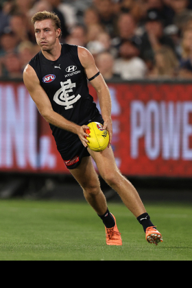 Will Setterfield is one of a large number of GWS Giants players to make the trip down the Hume Highway to find a new home at Princes Park. Some of them have been successes like Matthew Kennedy and Zac Williams... others not so much. Setterfield is the epitome of the fantasy jargon phrase of Just A Guy: 15 touches playing a wing role means you are of replacement value. It is no wonder that the Blues have been linked to Blake Acres, a wingman who has taken to the role much more vigorously to the extent of earning Brownlow votes.