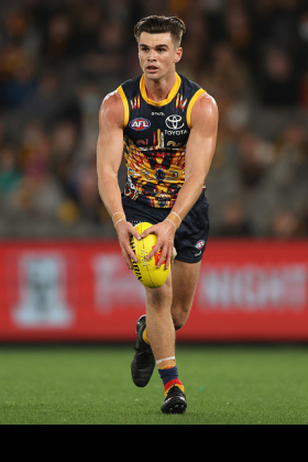 Ben Keays spent most of last year in central midfield trying to make his name as a distributor, after years at Brisbane languishing in the reserves as the Lions hierarchy were convinced he was a small forward. His prolific ballwinning ability was on full show in his early time at the Crows, but they already had a magnet who couldn't kick in Rory Laird and didn't need another one. Back he went to the forward line, and now he plies his trade as a cooler on oppo half back flanks. In this role he should spend a lot of time today on Nick Daicos, making him one to watch for fantasy.