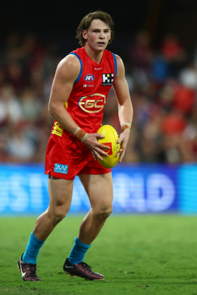Bailey Humphrey has burst onto the scene this year after a few years not impressing particularly much as a forward, joining the midfield group and using his power to win his own footy and burst away. His body shape brings comparisons with Christian Petracca and Dustin Martin, strong glutes giving him acceleration like few others to get clear of congestion even though his top-line dash is not elite. His centre bounce attendances dropped off severely last week, though, and if that trend continues he's not going to be a viable starter. Might be the last time he suits up for your fantasy side.