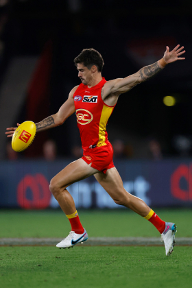 Alex Sexton is in a whole heap of fantasy teams this year after a very forgettable 2023 campaign, and the sole reason is the new half back role he was given by new coach Damien Hardwick in the preseason. We have been here before, at this very time last year: Charlie Constable played two games to get on the bubble, then spent the rest of his AFL-listed career in the VFL, mouldering away on fantasy benches and disappointing all of his owners. Will we get burnt again by Sexton, who has never played a senior game as a half back flank? It's mostly up to Dimma.