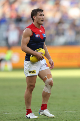 Jack Viney finished last year with a run of monster fantasy scores, lifting his accumulation to levels not before seen from this quality inside midfielder. As such he was one of the trade-in targets of the 2023 fantasy campaign, and still had a lot of admirers going into 2024. However, if you paid top dollar for him as a midfield keeper, you have been sorely disappointed as his numbers have reverted back to the mean of a defensive role. Sage advice is normally to never trade your premiums, but is Viney actually a premium at this point? Recent evidence points to no.