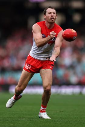 Harry Cunningham has played a variety of roles for Sydney over the years, mostly switching between wing and half back using his pace and good decision making with ball in hand. This year he has started deeper as a lockdown defender, a role which will become even more crucial for the Swans on their run into finals with a long-term injury to Dane Rampe. Small forwards tend to come into their own in the tight tussle of finals footy, able to burst away and cut teams open on quick attacks to break a deadlock. Cunningham is the man standing in their way for the Bloods.