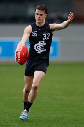 Jaxon Binns is not best 22 for Carlton when the entire list is fit and firing, but he is in the middle of a string of senior games for the side. He is a very outside player, which is not necessarily ia bad thing in a team blessed with a paddock full of bulls on the inside, so his value it measured by what he does with the footy once he receives it. Last week he started very poorly with several poor decisions with ball in hand, but by the end of the match he had managed to get himself involved in a number of successful scoring chains. As a fantasy asset, his tide rises with Carlton's.