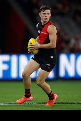 Archie Roberts has been one of the quiet success stories of an otherwise forgettable campaign for the Bombers in 2025. Perhaps it is playing senior footy on easy mode to be a rebounding half back flanker on a poor team whose midfield allows too many inside 50s for him to mop up, but he has accomplished much in the first half of the season without the fanfare of more highly-credentialed teammates. Fantasy coaches certainly notice this kind of player, and his stocks have continued to rise even as those of Essendon as a club remain in the basement.