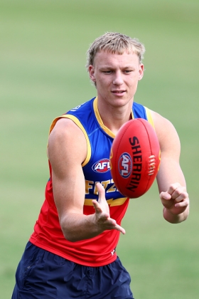 Zane Zakostelsky has an opportunity to make a name for himself as lead ruck in this game, with Darcy Fort held back. Unfortunately he comes up against Jarrod Witts, arguably the best pure tap ruckman in the league, meaning he will be unlikely to get many chances to direct taps to his own teammates.