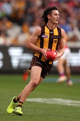 Connor Macdonald has been released from a half forward flank to rotate through midfield this season, even before the near-inevitable long-term injury to Will Day. He steps into the role vacated by James Worpel, in the hope that he can deliver better disposal while still winning as much of the footy on the inside. He is not built like an inside beast like Worpel, however, being more suited to running on the outside and getting involved in transition. He showed a lot of promise in the easy win over Essendon last week, especially when connecting with partner in crime Dylan Moore.