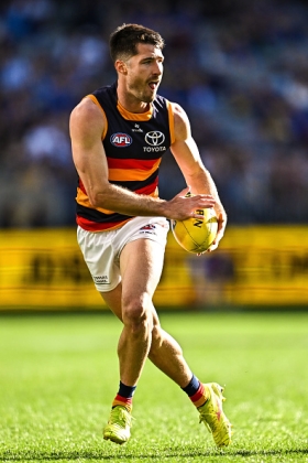 Alex Neal-Bullen is a connector, a high half forward who specialises in finding space in traffic and getting involved in transition plays, with a view to using his skills and vision to deliver passes inside 50 to his key forwards. As such, his fantasy worth is only as good as his workrate and the flow of the game allows, meaning that even on his better days he is not capable of piling on huge stat lines. He is a weather vane rather than a catalyst, his prominence being a function of events on the inside and in the coaches box. Not a reliable fantasy conveyance.