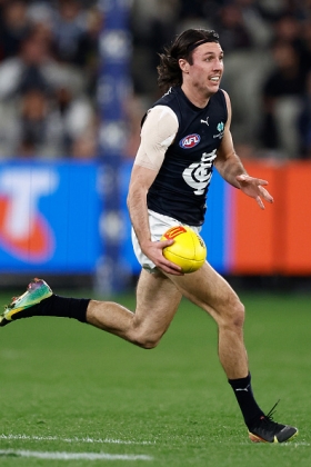 Oliver Hollands has ensconced himself in the best 23 at Carlton despite competition from both younger and older models, starting either on a half back flank or wing depending on team needs. The club seems to prefer him off a flank to get the full value of his disposal by foot, as he starts on a wing only when the Blues are missing their first choices at that position. He is threatening to turn into Just A Guy, though at Carlton these days there are a host of players getting a game every week who barely reach that level. As with his club, there remains untapped potential.