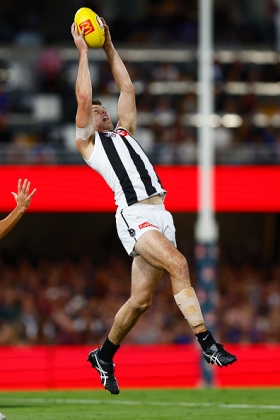 Oscar Steene is one of the new breed of athletic young ruckmen given an extended run in the seniors due to the addition of the 23rd man and abolition of the substitute. Almost all clubs have started playing two genuine rucks, and youngsters like Steene who would have plied their trade at VFL level in previous years have been given a rails run into playing at the top level with a lot of bench time and relatively low time on ground. As an experiment, we just don't know how long players of Steene's age can last in this role across a gruelling home & away season. For now, he plays on.