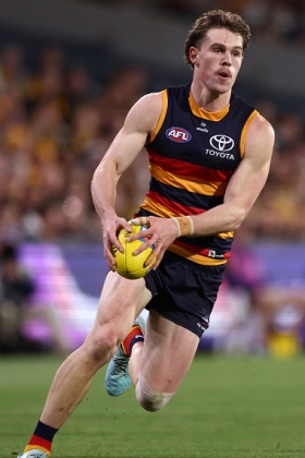 Daniel Curtin has had a long apprenticeship at AFL level, with stints variously as a key forward, half forward flank, on ball and on wings. It was in the last of these roles that he really started to come into his full powers, becoming the prototype of the newly-popular athletic tall wingman who runs from goalpost to goalpost to fly across contests to pinch marks. He was switched forward during the Showdown a few weeks ago, and his flexibility may turn him into a key utility like Mason Wood or Josh Weddle. His best position appears to wing, nevertheless.