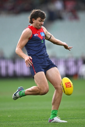 Matthew Jefferson is into his second season of senior AFL, having spent the first two years after being drafted in 2022 developing in the VFL. He does not possess imposing height or gorilla-style bulk, nor does he bring insane goalkicking accuracy or flexibility to contribute much in ruck. Despite being a first-round draft pick, in other words, he is not on the same level as a King brother. That is not to say that he doesn't belong at the level, as decent tall players are hard to find, and if he can provide a high floor to his output despite a low ceiling, he'll keep his spot.