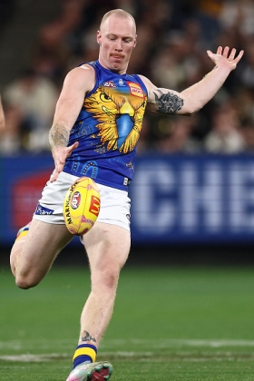  has been rising up the ranks of senior ruckmen this season, perhaps not quite in the top tier yet but knocking on the door. He has always been a bustling, physical type, not blessed with the greatest vision on his taps but at least not one of those who always knocks down to his feet. His apprenticeship as a forward/ruck has also given him some very useful craft for taking pack marks inside 50 and converting, a skill with which some A-graders still struggle. His improving work with Tim Kelly and Harley Reid has been a catalyst for some recent Eagle victories.