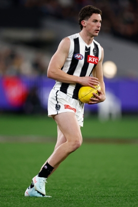 Roan Steele is one of a number of young midfielders who have been recruited by Collingwood in past seasons but not managed to lock themselves in to a best 23 spot as yet. He is getting games at the moment mostly coming off a wing, showing promising signs with his positioning particularly in the front half to get on the end of scoring chains. Other younger conveyances have been tried and spurned before him, as coach Craig McRae tends to rely on his much older stars to fill the wings and flanks at important times. Can Steele survive the inevitable chopping block?