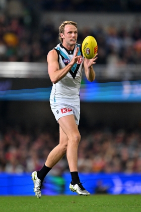 Jack Lukosius came across from Gold Coast with a history of quality delivery off hist left foot, possibly even more impressive with his long passing than Kane Farrell. Injury has prevented him from suiting up for more than half of the Power's appearances in the last two seasons, including a baker's cyst behind a knee which allows him to play, but cruels his ability to run for any length of time without ongoing pain. Port Adelaide would love him to be able to play key position to support Mitch Georgiades, but for now all he can do is float about on wings and flanks.